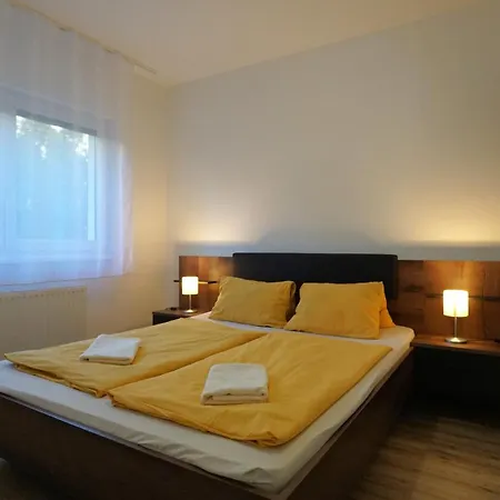 Yellow Sun Apartman Siofok Exterior photo