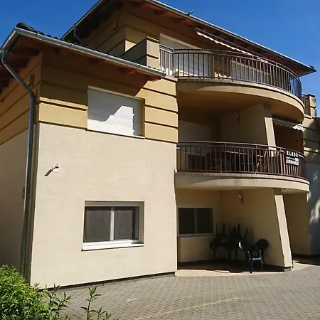 Yellow Sun Apartman Apartment Siofok Exterior photo