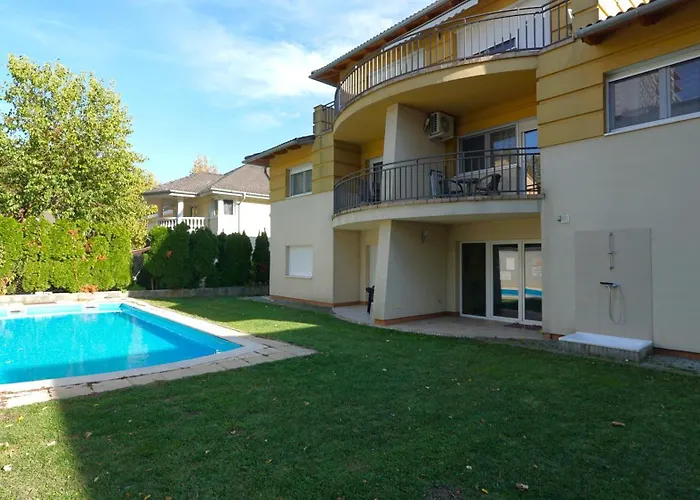 Yellow Sun Apartman