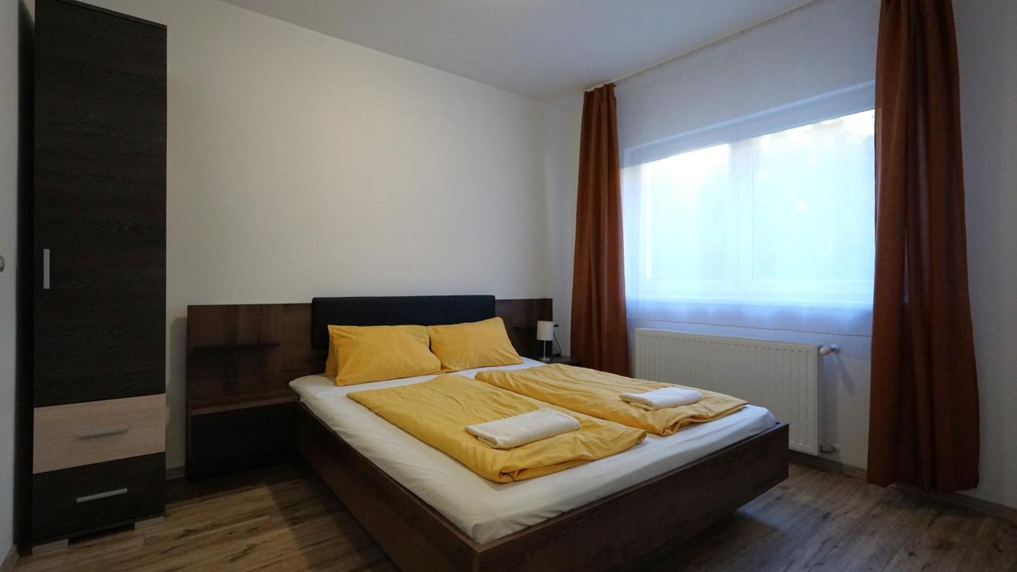 Apartment Yellow Sun Apartman *